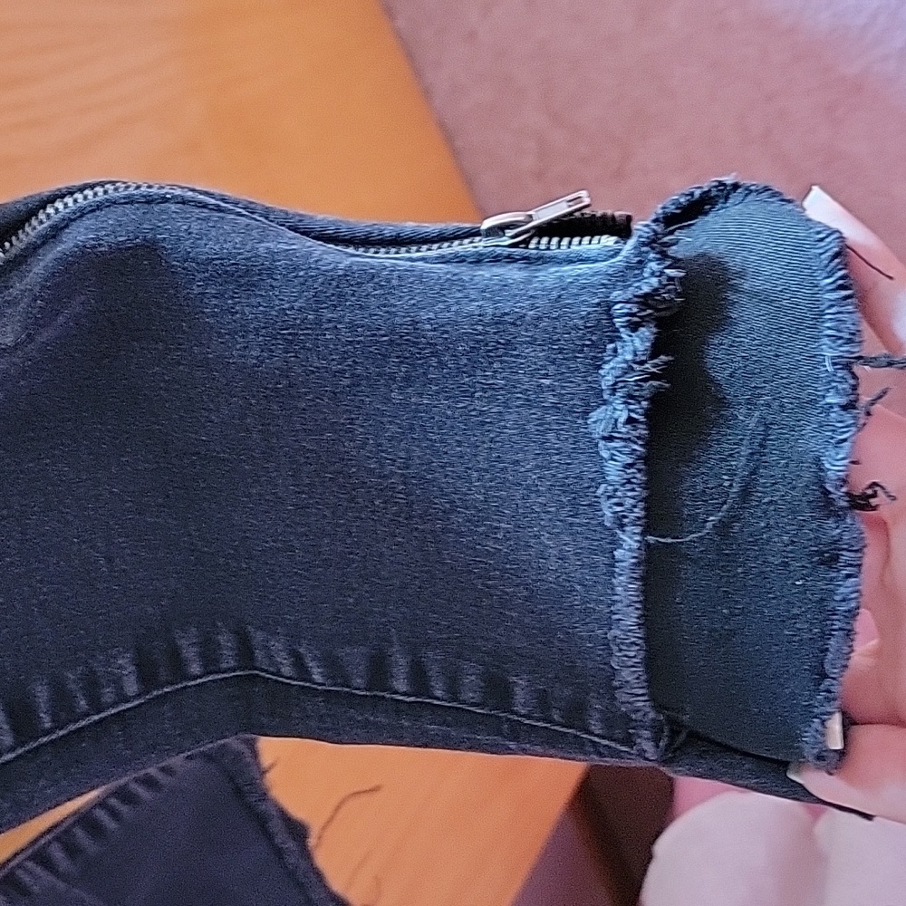 Catherine Malandrino Pants 10 - Picture 3 of 5